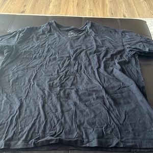 All black tee